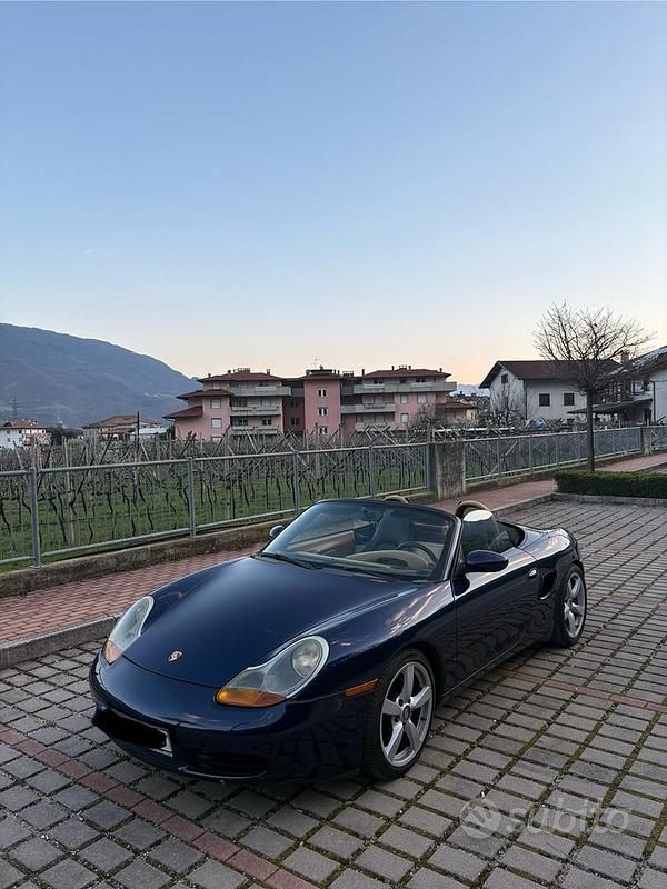 Usata Porsche Boxster 220 CV (161 kW) 2002 Blu Cabrio