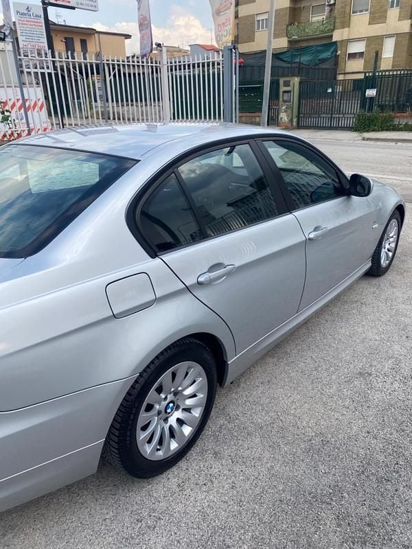 Usata BMW 320 177 CV (130 kW) 2009 Argento Berlina