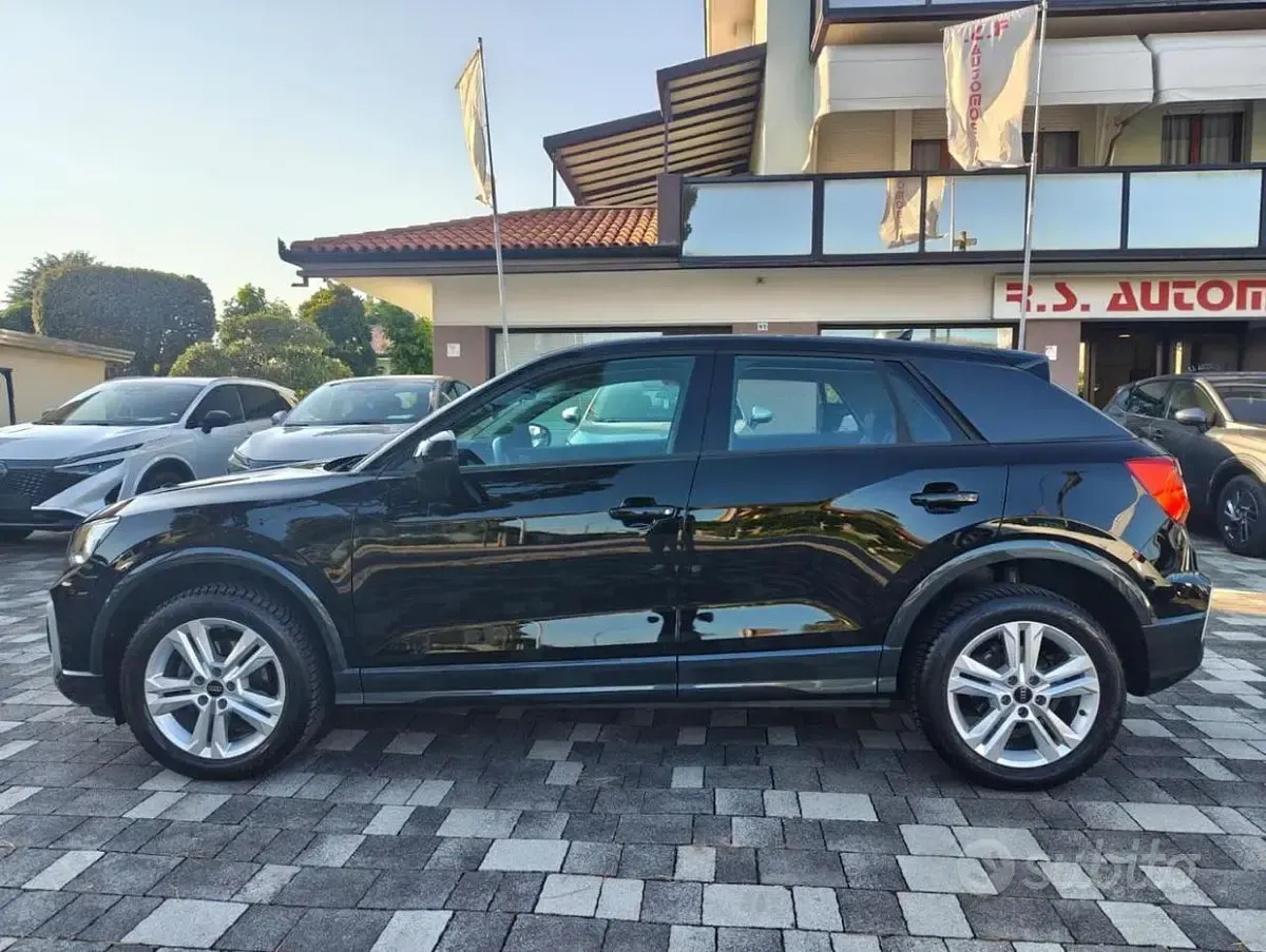 Usata Audi Q2 110 CV (80 kW) 2023 Nero SUV