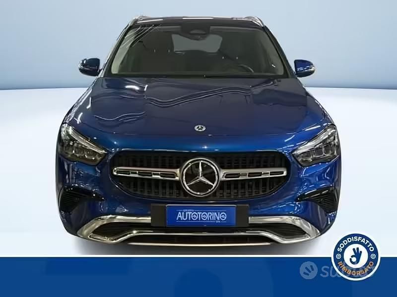 Usata Mercedes GLA200 Advanced Plus 149 CV (109 kW) 2025 Blu SUV