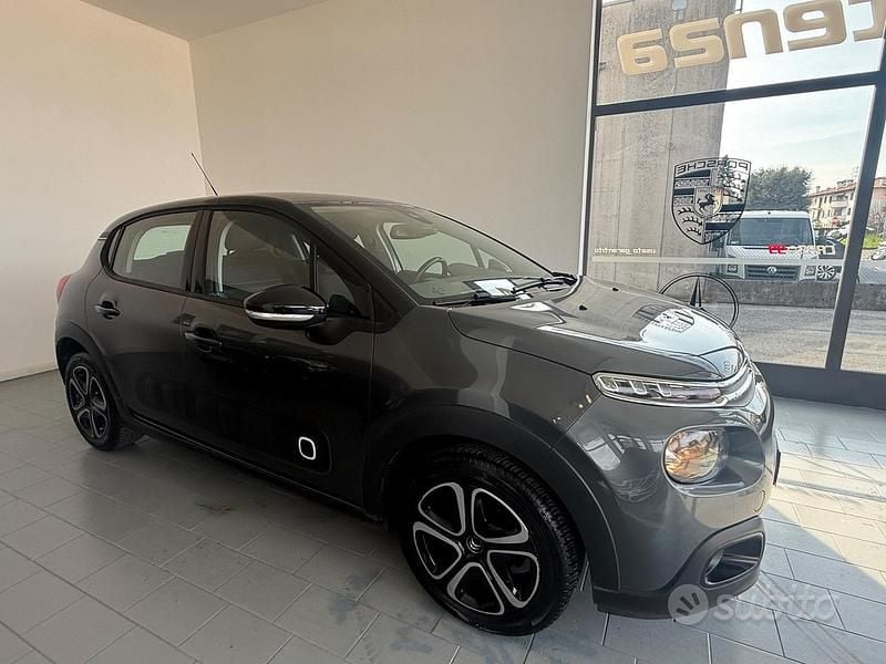 Używany Citroën C3 PureTech 82 KM (60 kW) 2017 Szary Sedan/Limuzyna