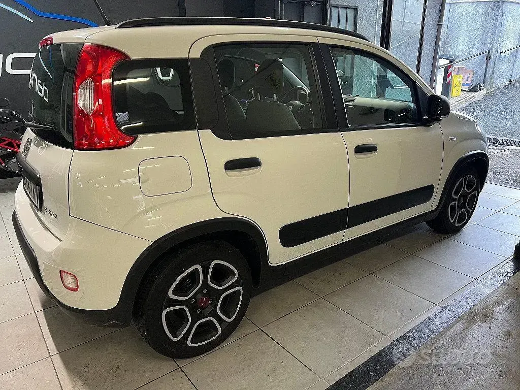 Usata Fiat Panda S 69 CV (50 kW) 2022 Bianco Utilitaria