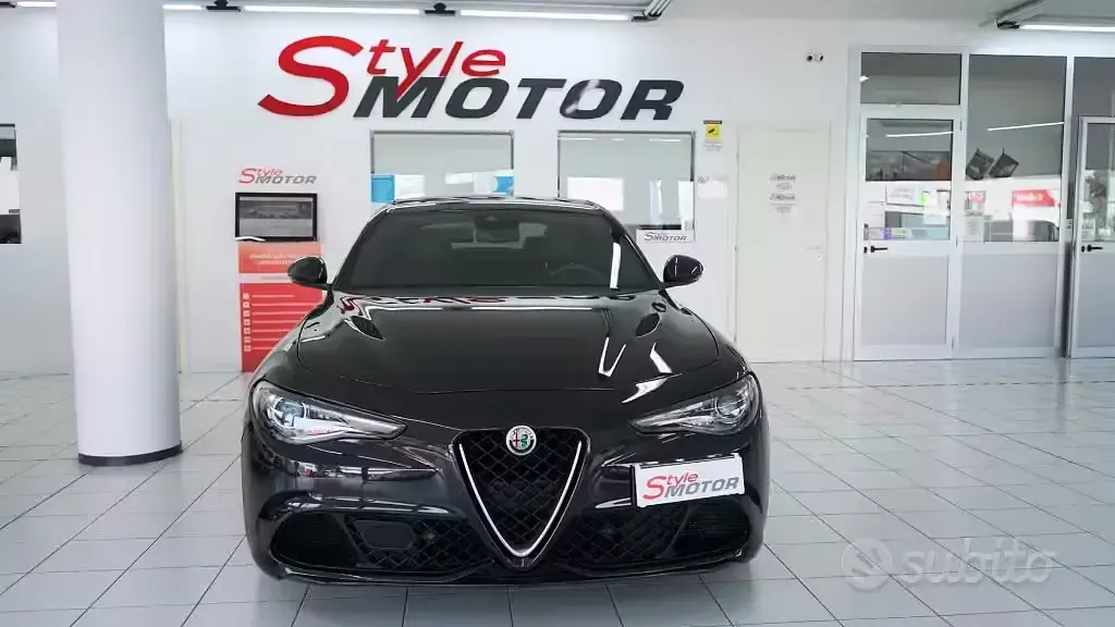 Usata Alfa Romeo Giulia Quadrifoglio 510 CV (375 kW) 2017 Nero Berlina
