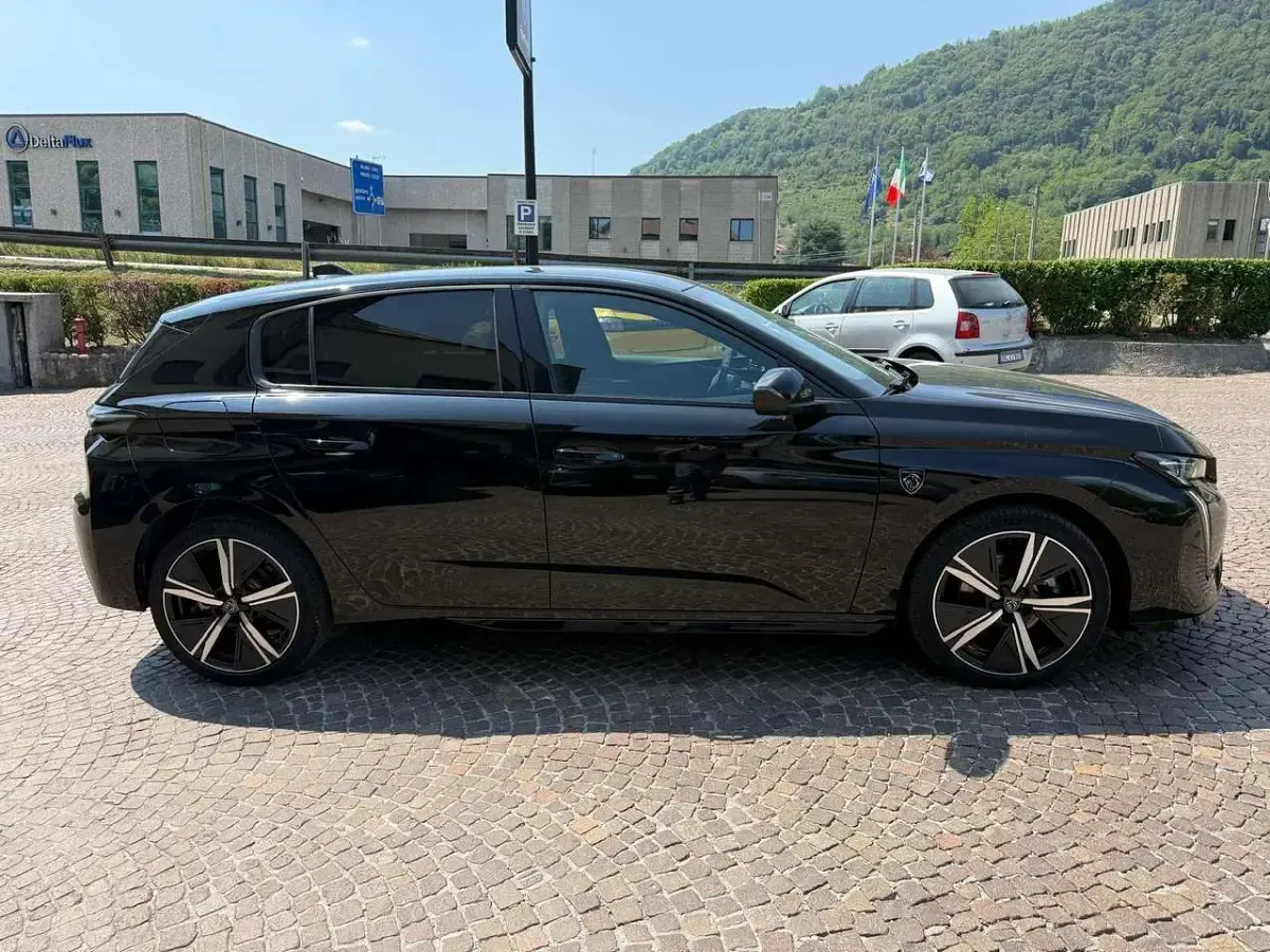 Usata Peugeot 308 GT 145 CV (106 kW) 2025 Nero perla Berlina
