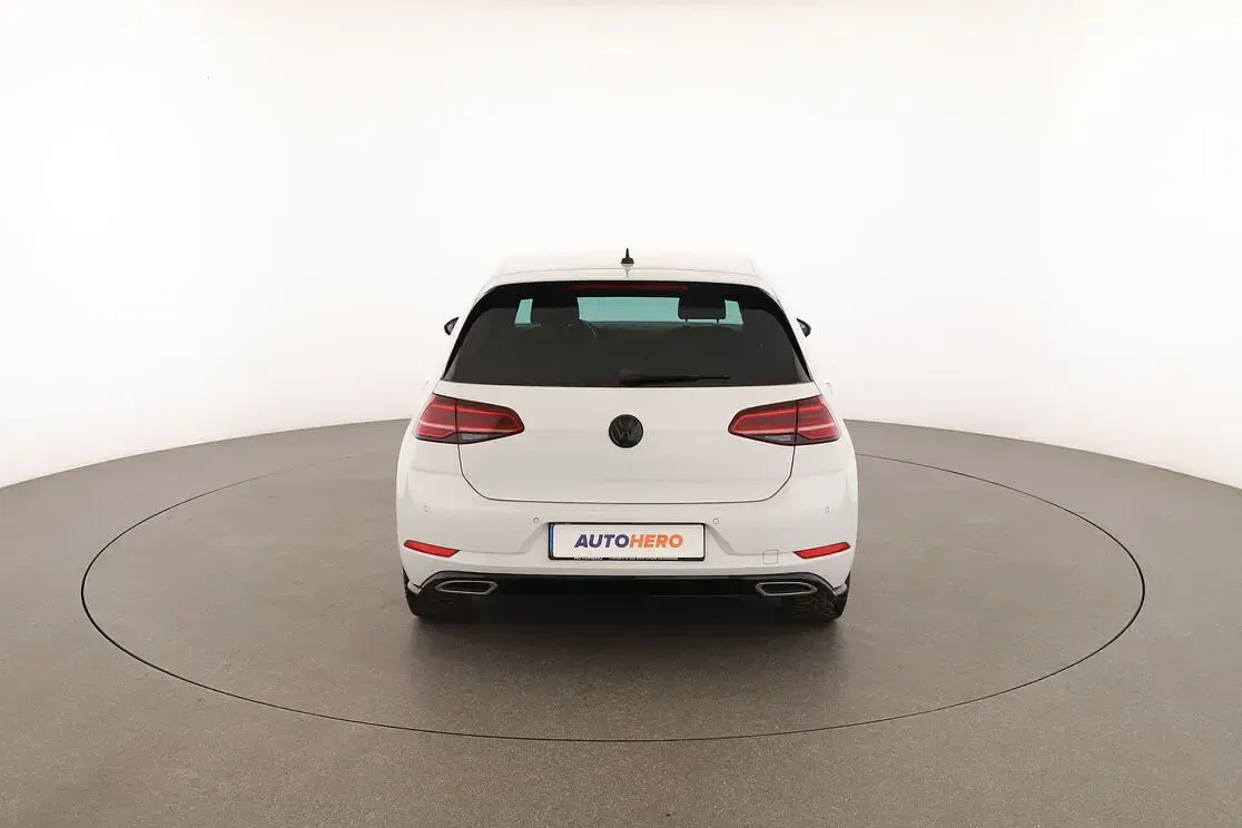 Usata VW Golf VII Sport 115 CV (84 kW) 2019 Bianco