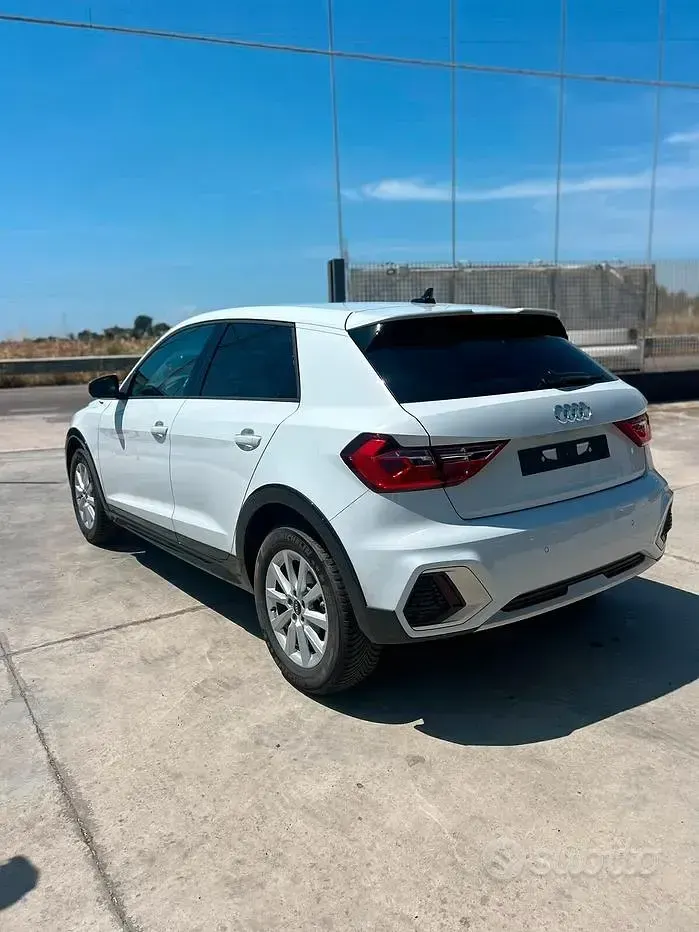 Usata Audi A1 Business 116 CV (85 kW) 2025 Bianco SUV