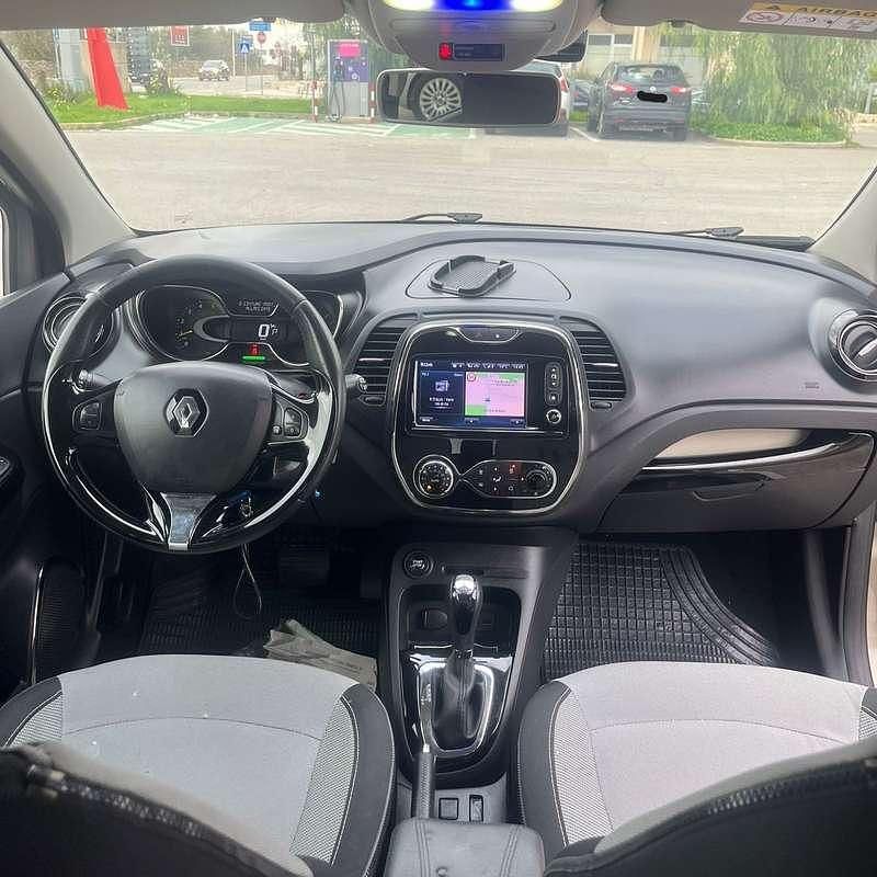 Usata Renault Captur 90 CV (66 kW) 2015 Oro SUV