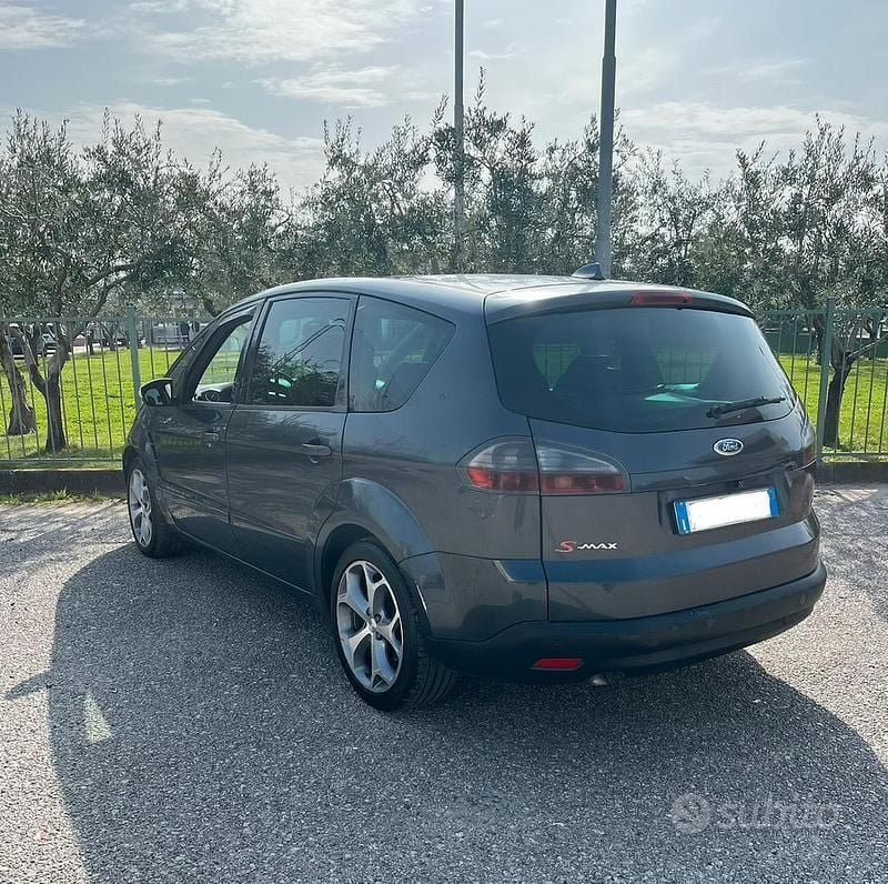 Usata Ford S-MAX S 140 CV (102 kW) 2006 Monovolume