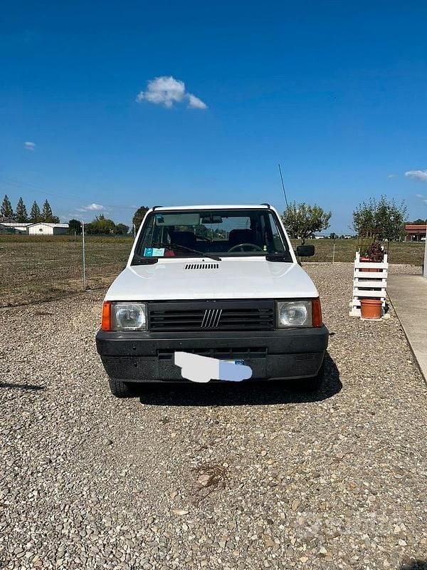 Usata Fiat Panda Young 39 CV (28 kW) 1999 Bianco Utilitaria