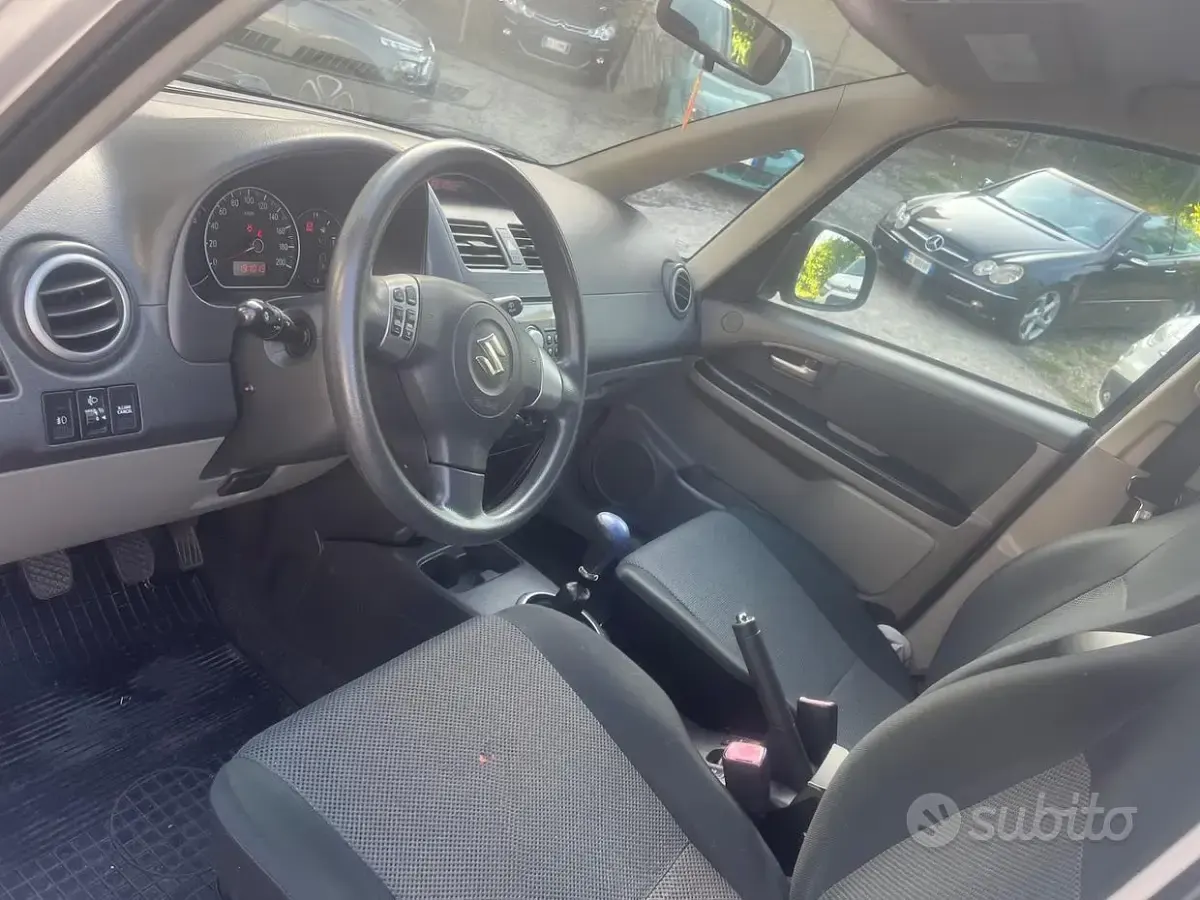 Usata Suzuki SX4 107 CV (78 kW) 2006 Grigio Station wagon