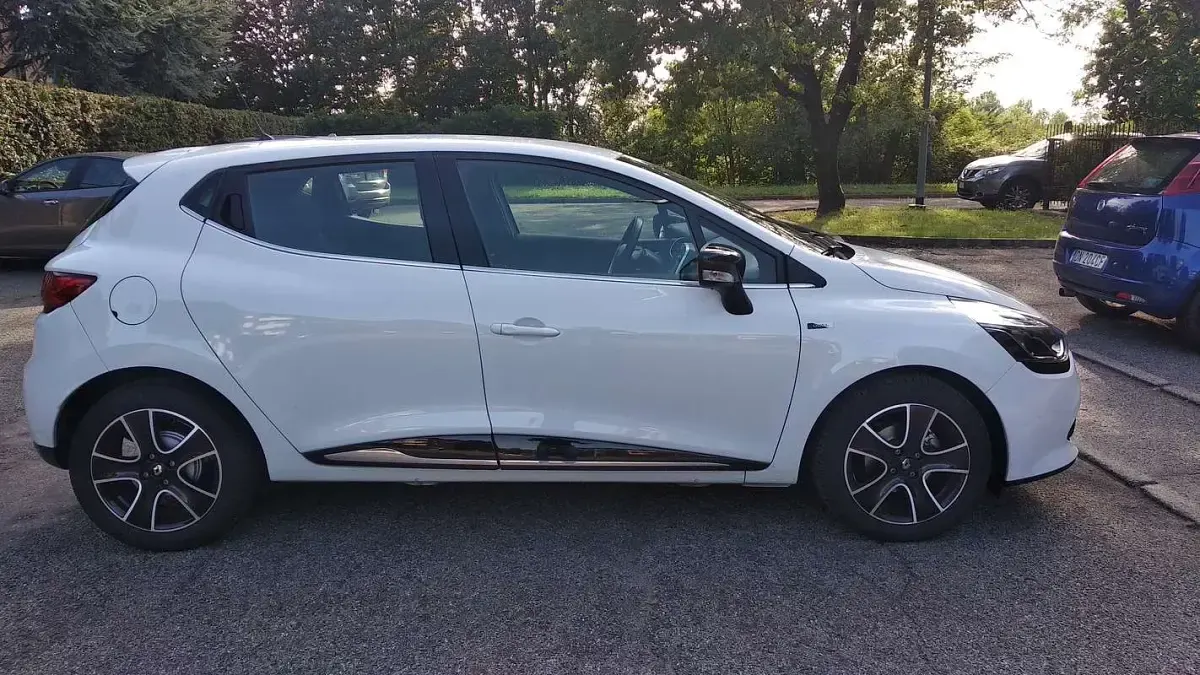 Usata Renault Clio IV 75 CV (55 kW) 2016 Bianco Berlina