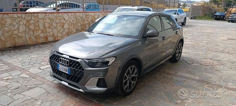 Usata Audi A1 Admired 2022 Grigio SUV