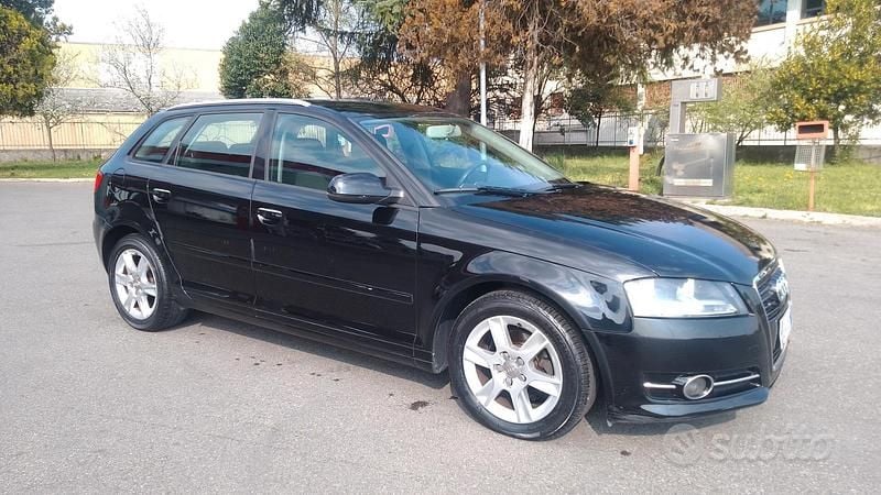 Usata Audi A3 90 CV (66 kW) 2012 Nero Utilitaria