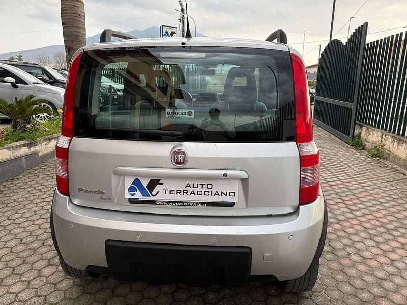Usata Fiat Panda 4x4 Climbing 60 CV (44 kW) 2009 Grigio Utilitaria