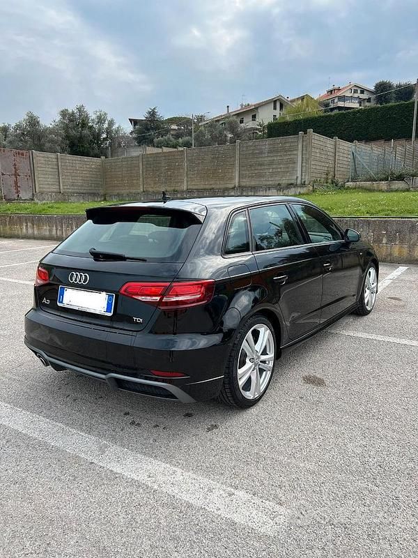 Usata 2017 Audi A3 S-Line Tre volumi | 14.500 € (Ottimo prezzo) - Immagine 1/4