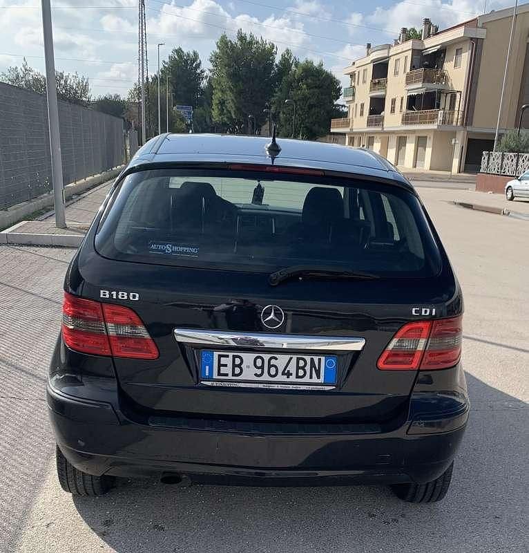 Usata Mercedes B180 Executive 109 CV (80 kW) 2010 Monovolume