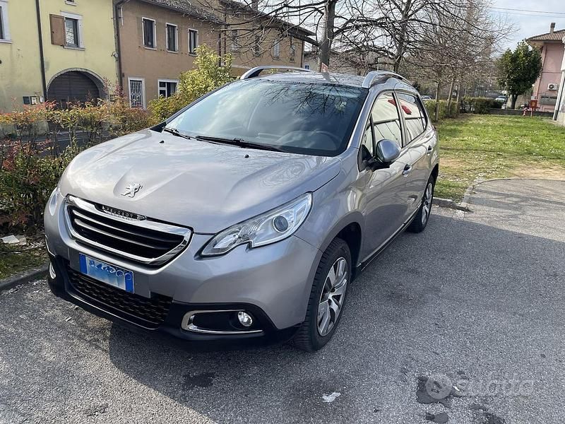 Usata Peugeot 2008 Allure 82 CV (60 kW) 2013 Grigio SUV