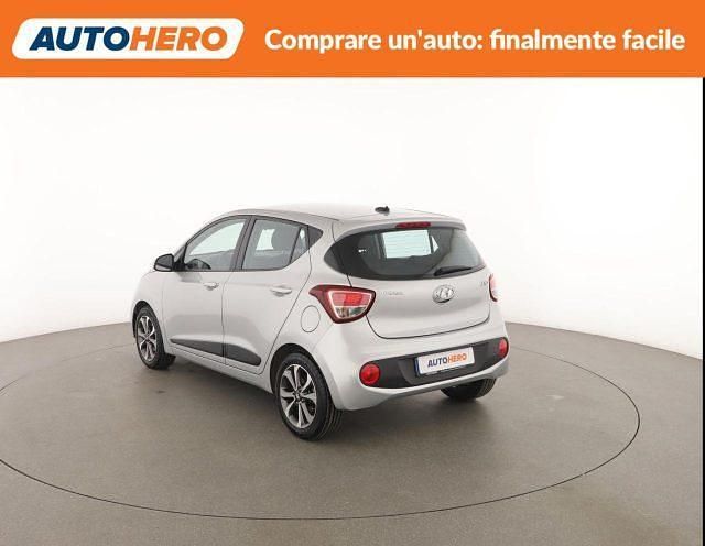 Usata Hyundai i10 Style 87 CV (63 kW) 2018 Argento Utilitaria