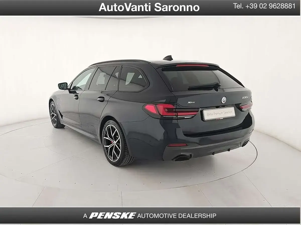 Usata BMW 530e M Sport 292 CV (214 kW) 2022 Nero Station wagon