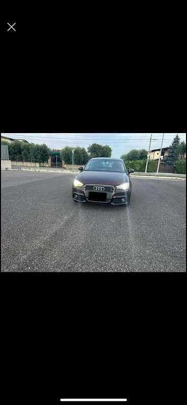 Usata Audi A1 Sportback Ambition 90 CV (66 kW) 2014 Lilla Utilitaria