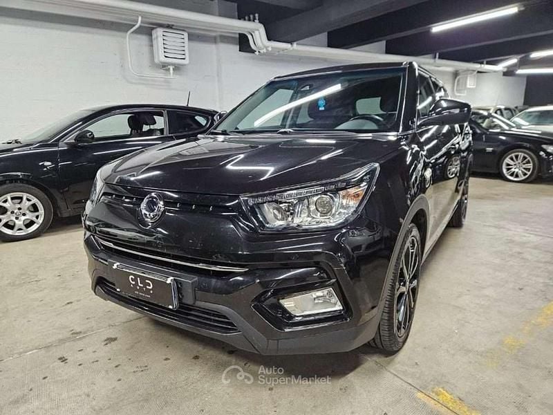 Begagnad SsangYong Tivoli 128 HK (94 kW) 2019 Brun SUV