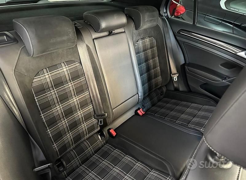 Usata VW Golf VII GTD 184 CV (135 kW) 2016 Nero Utilitaria