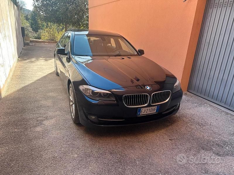 Usata BMW 520 2011 Blu Berlina