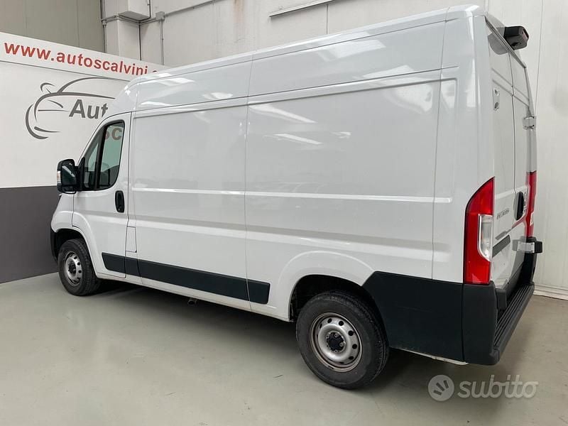 Usata Fiat Ducato 33 140 CV (102 kW) 2022 Bianco Furgone