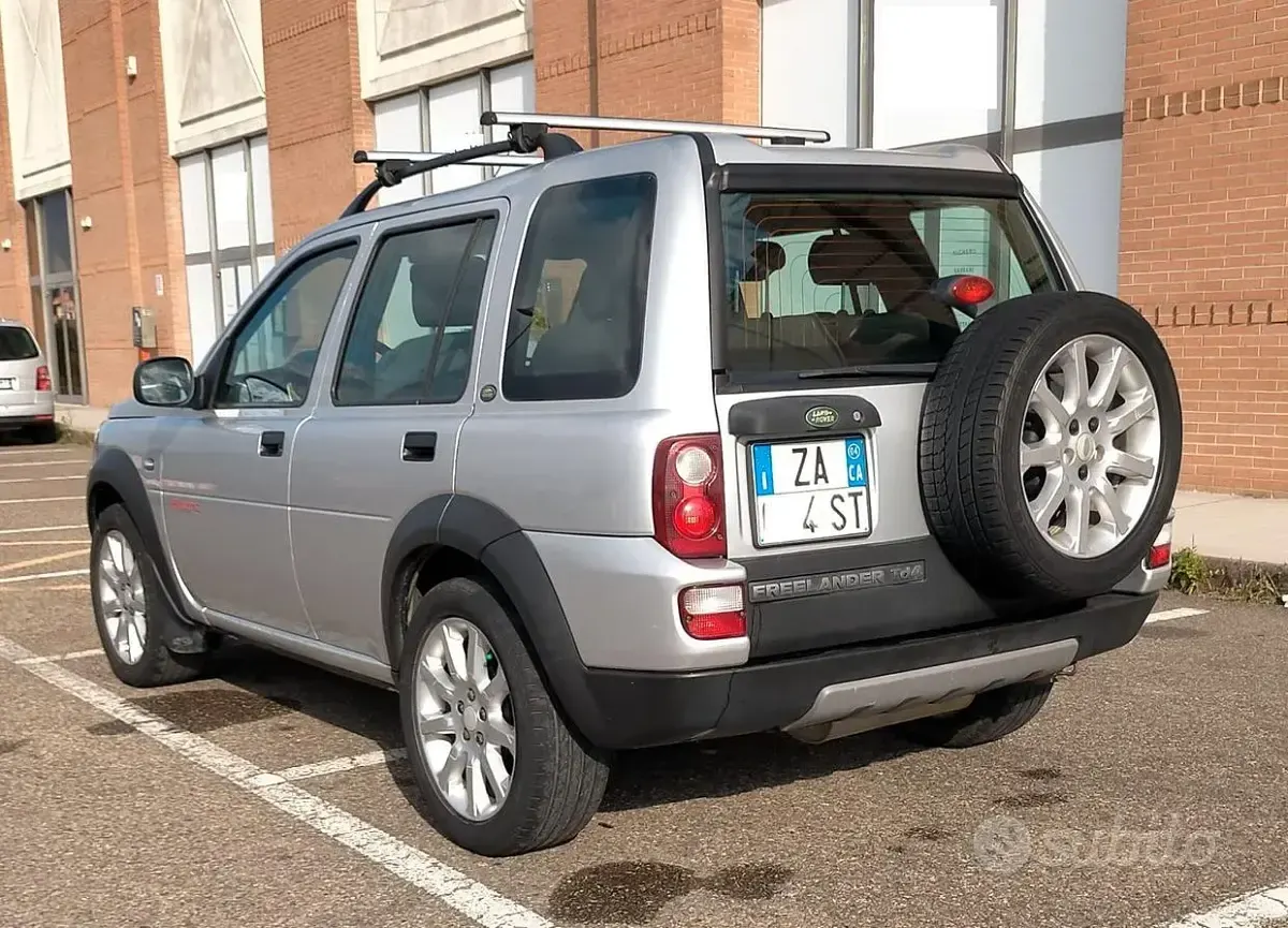 Usata Land Rover Freelander 111 CV (81 kW) 2004 Grigio SUV