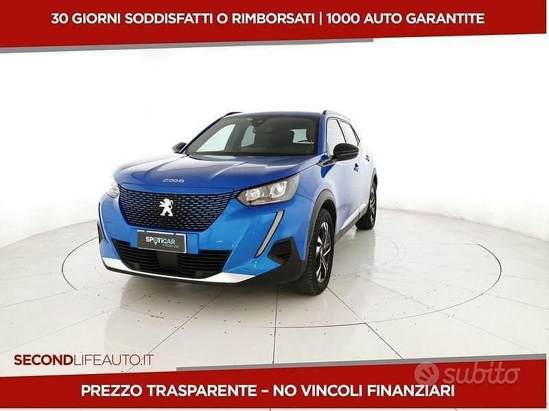Blu Usata 2023 Peugeot e-2008 Allure SUV | 21.500 € (Buon prezzo) - Immagine 1/4