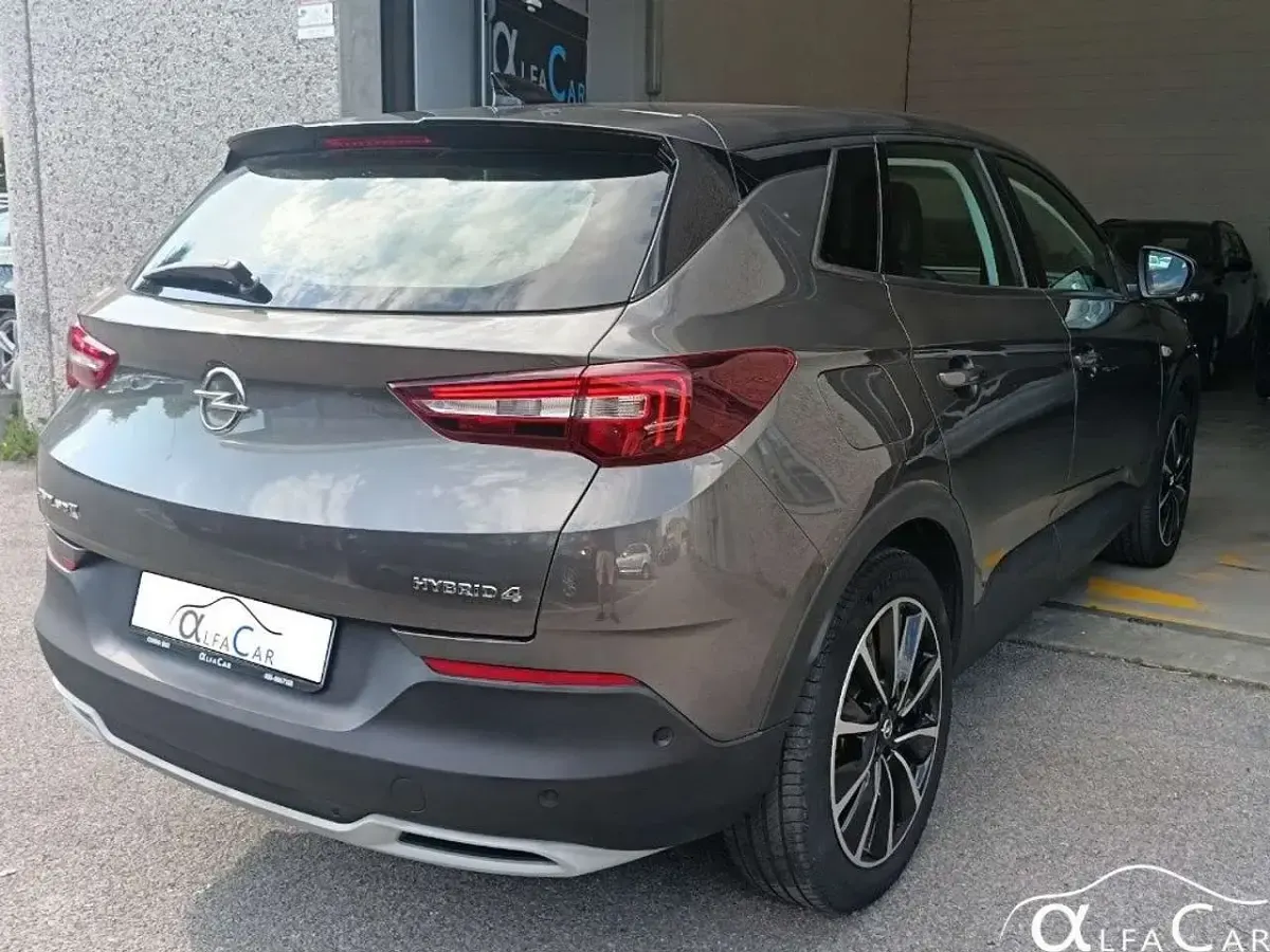 Usata Opel Grandland X Elegance 200 CV (147 kW) 2021 Moonstone grey SUV