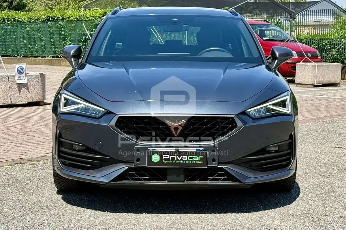 Usata Cupra Leon 150 CV (110 kW) 2024 Blu Station wagon
