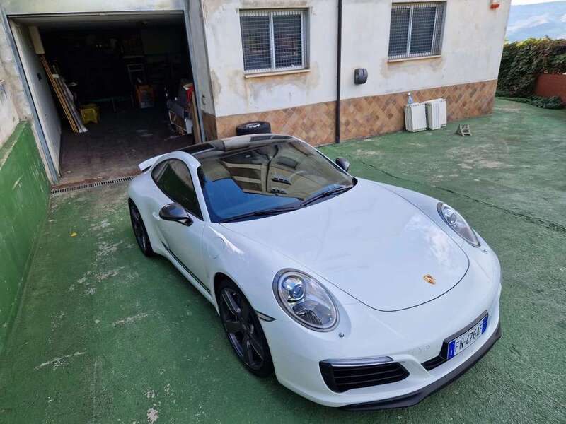 Usato 2018 Porsche 911 Carrera 3.0 Benzin 370 CV (129.000 €)