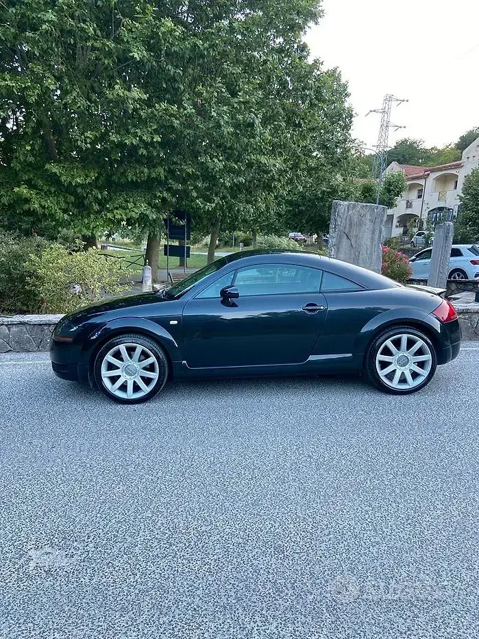 Usata Audi TT 150 CV (110 kW) 2004 Nero Coupé