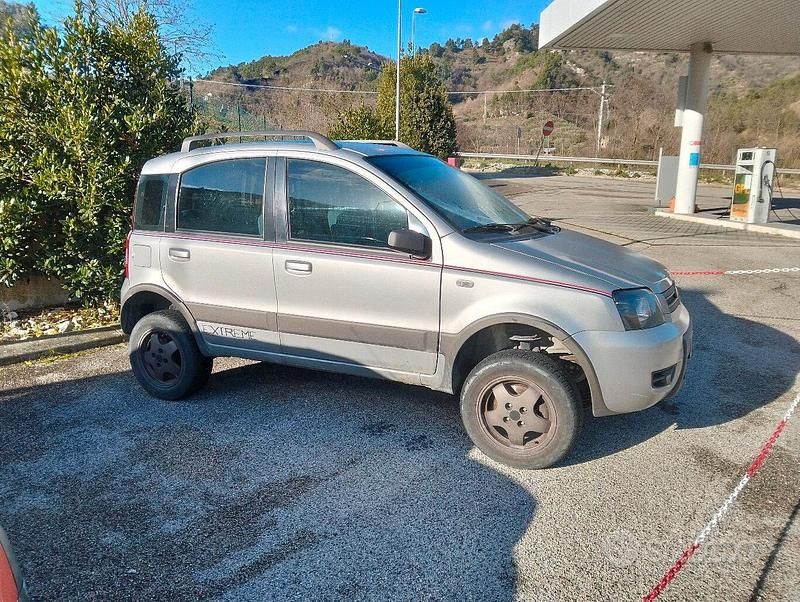 Usata Fiat Panda 4x4 69 CV (50 kW) 2007 Utilitaria