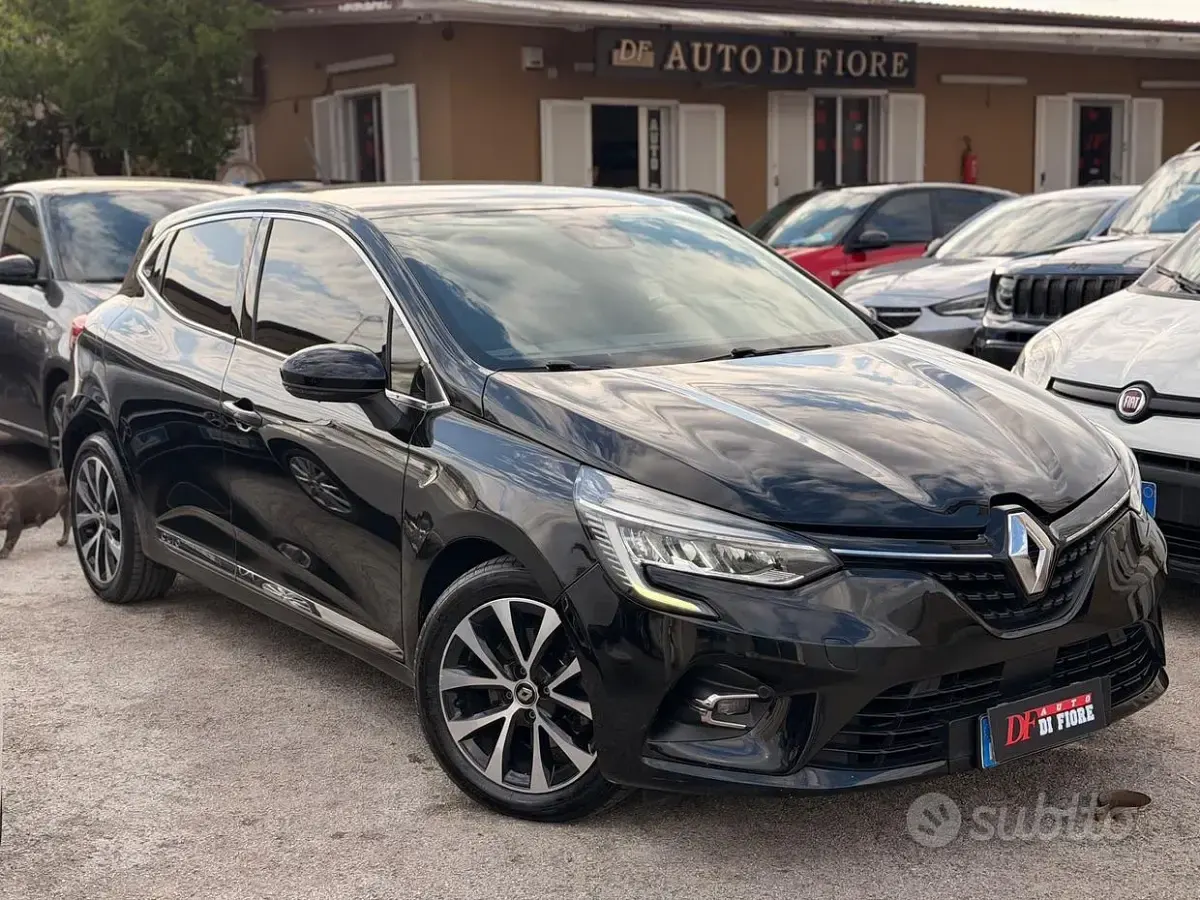 Usata Renault Clio V Initiale Paris 116 CV (85 kW) 2020 Nero Berlina