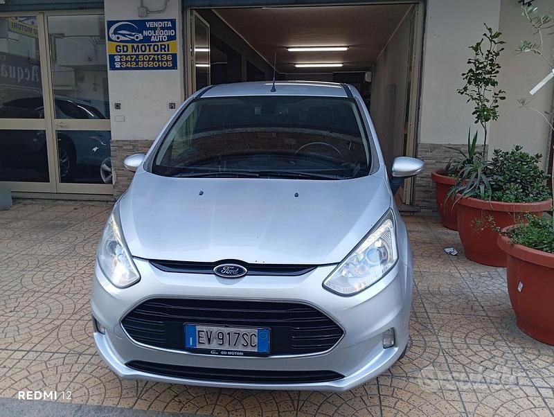 Usata Ford B-MAX Individual 95 CV (69 kW) 2014 Grigio Monovolume