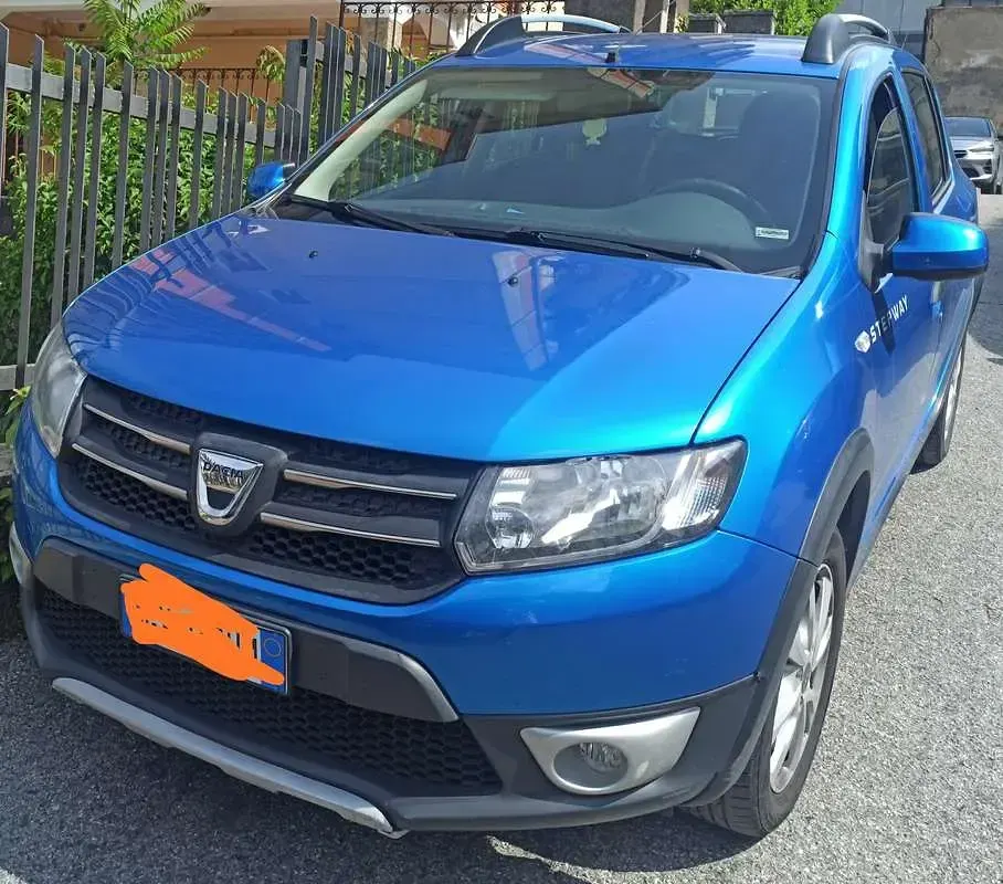 Usata Dacia Sandero Stepway 90 CV (66 kW) 2014 Blu/azzurro Berlina