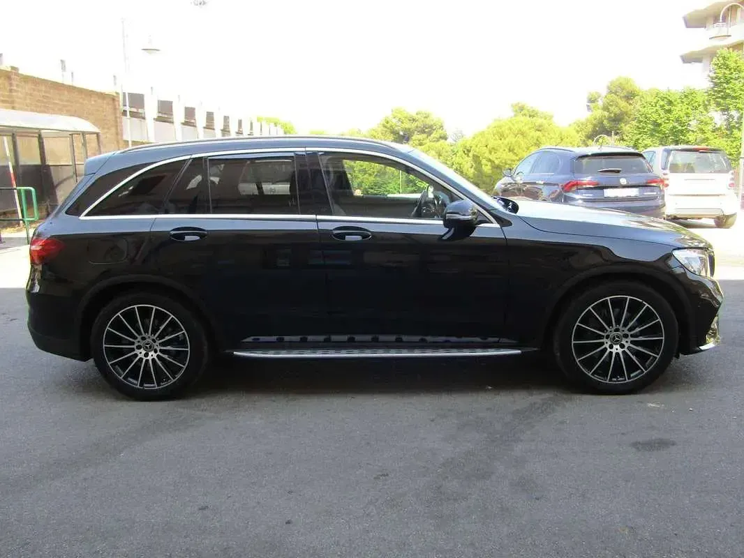 Usata Mercedes GLC250 Premium 204 CV (150 kW) 2017 Nero SUV