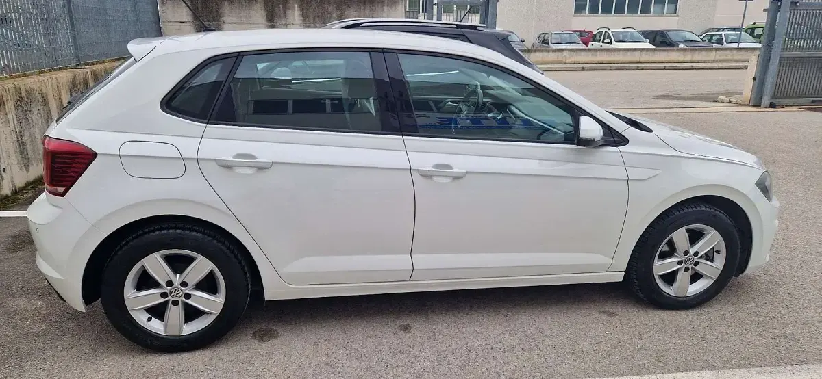 Usata VW Polo Comfortline 80 CV (58 kW) 2019 Bianco Utilitaria