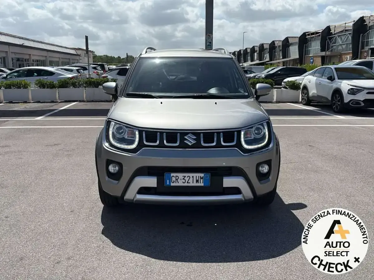 Usata Suzuki Ignis 83 CV (61 kW) 2023 Grigio SUV