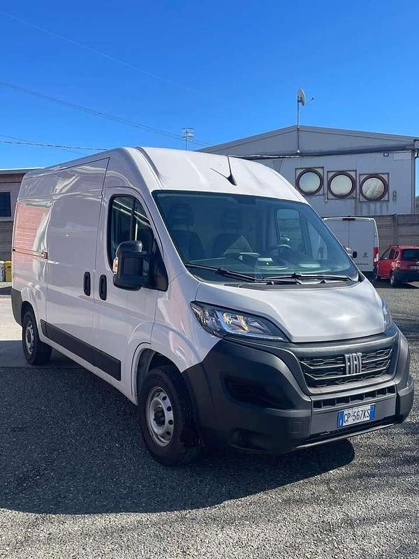 Usata Fiat Ducato 140 CV (102 kW) 2023 Bianco ducato Furgone