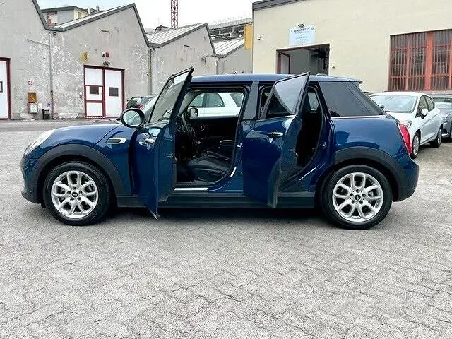 Usata Mini ONE Hype 102 CV (75 kW) 2017 Blu Utilitaria