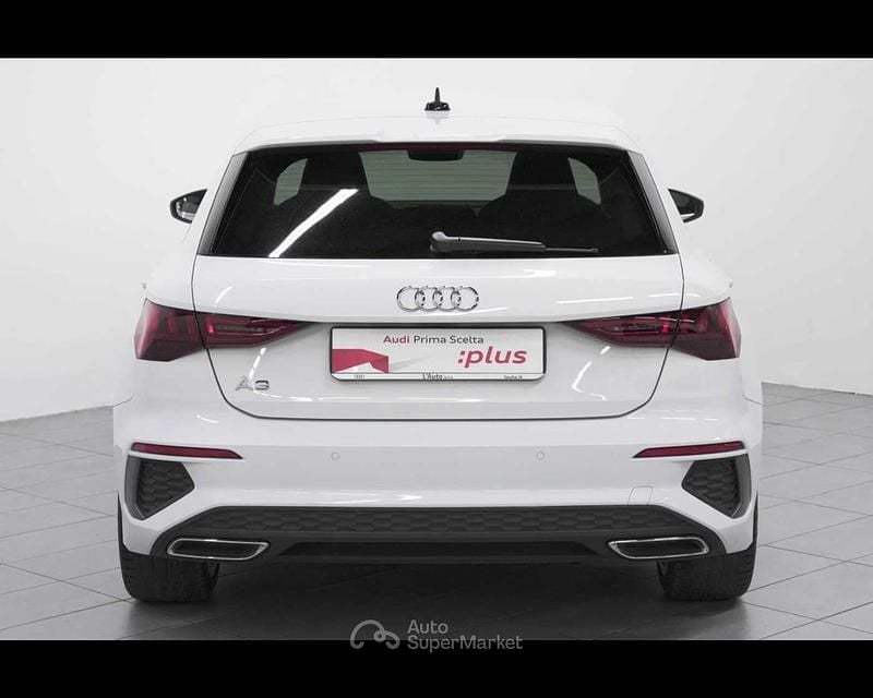 Usata Audi A3 S-Line 150 CV (110 kW) 2024 Bianco Berlina