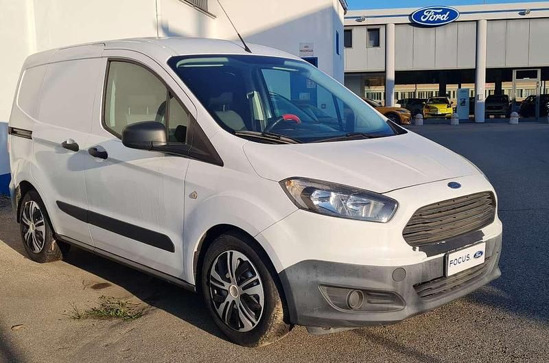 Usata Ford Courier 75 CV (55 kW) 2016 Bianco Monovolume