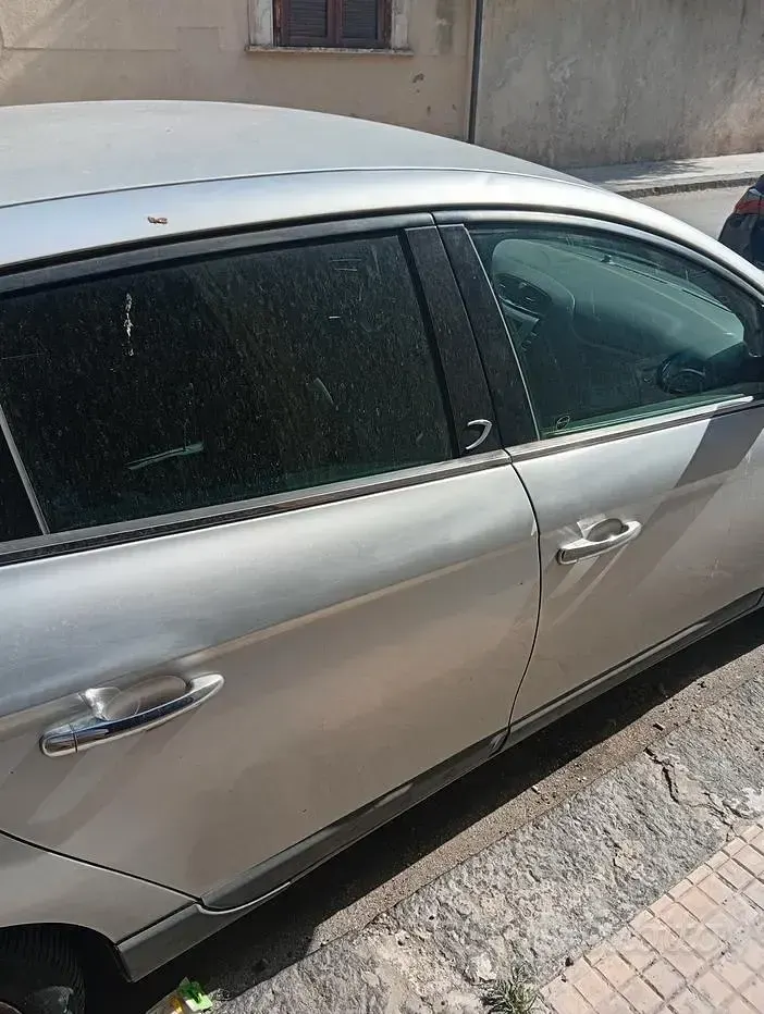 Usata Lancia Delta 120 CV (88 kW) 2009 Grigio Utilitaria