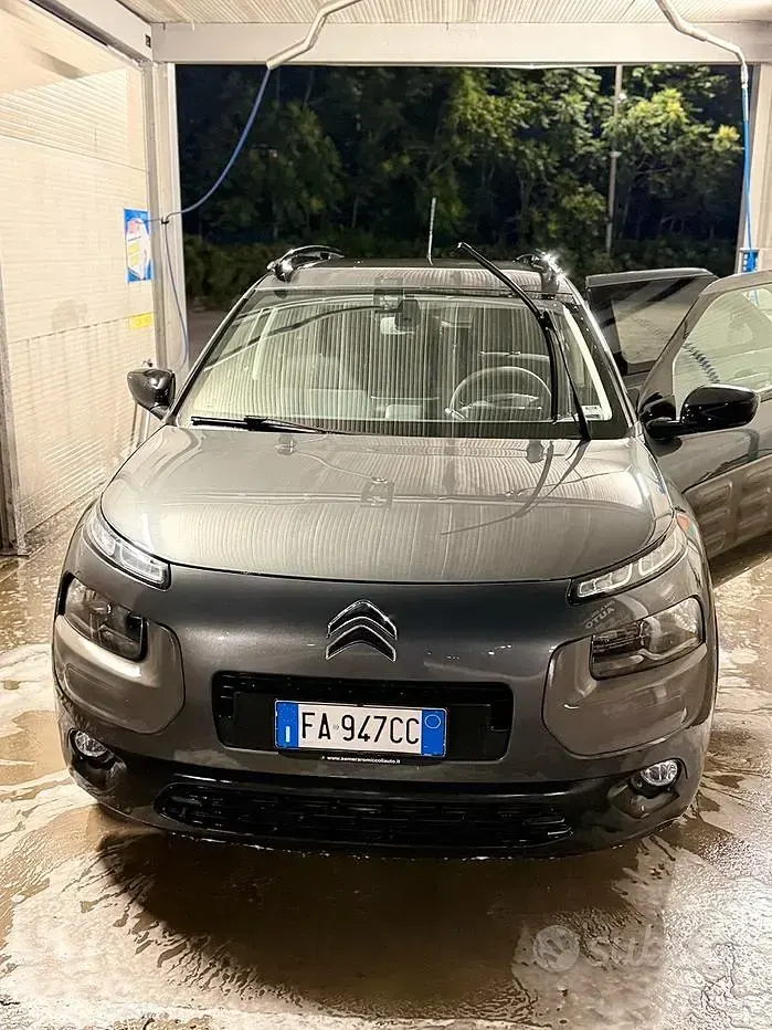 Usata Citroën C4 Cactus 99 CV (72 kW) 2015 Grigio Utilitaria