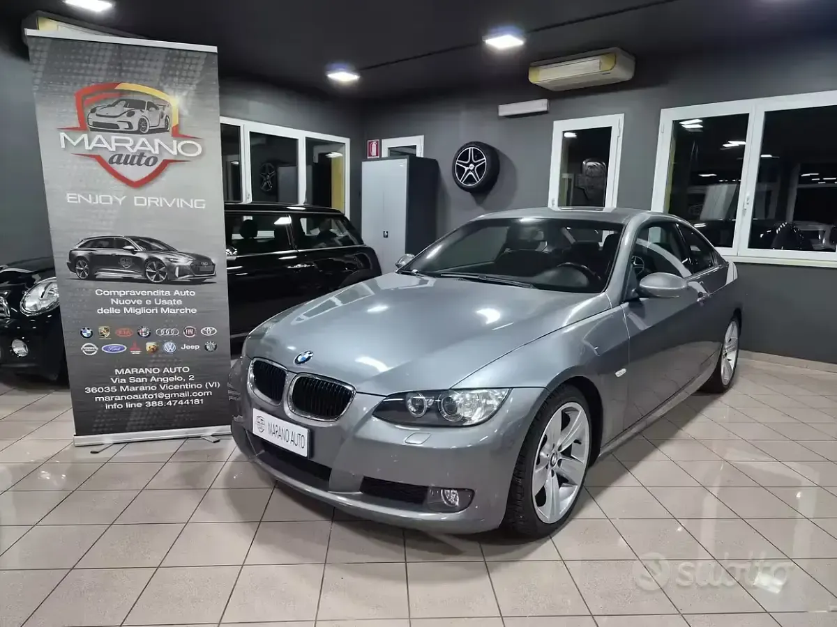 Usata BMW 320 177 CV (130 kW) 2009 Coupé