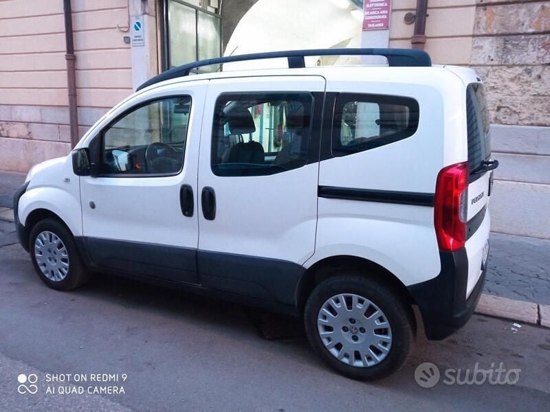 Usata Peugeot TePee Outdoor 68 CV (50 kW) 2009 Bianco Monovolume