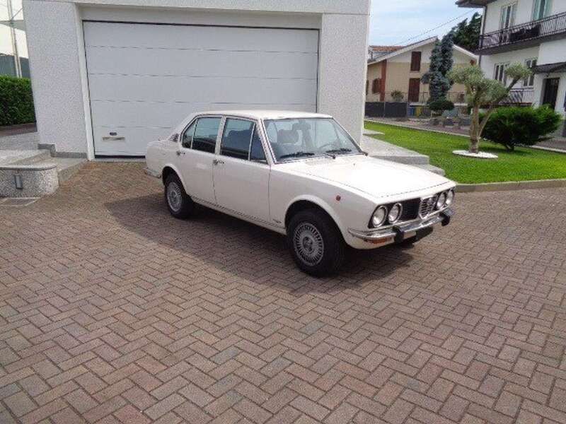 Bianco Usata 1979 Alfa Romeo Alfetta Tre volumi | 16.400 € - Immagine 1/4